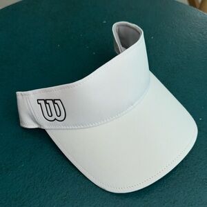 WILSON VISOR WHITE - brand new